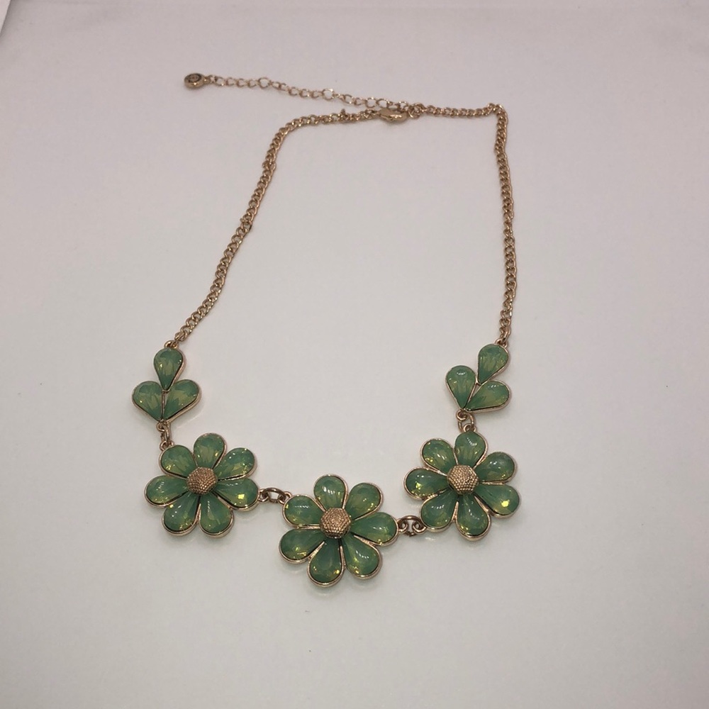 Perfect st Patrick’s day necklace gold and green